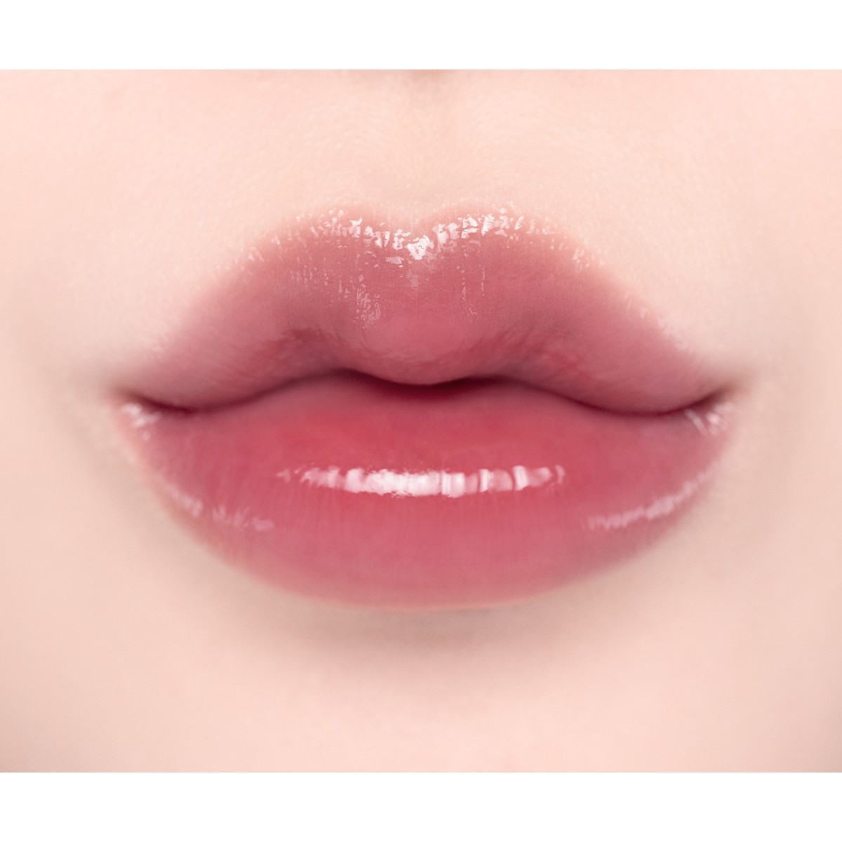 Pintalabios tipo gloss voluminizador - Laka | MiiN Cosmetics