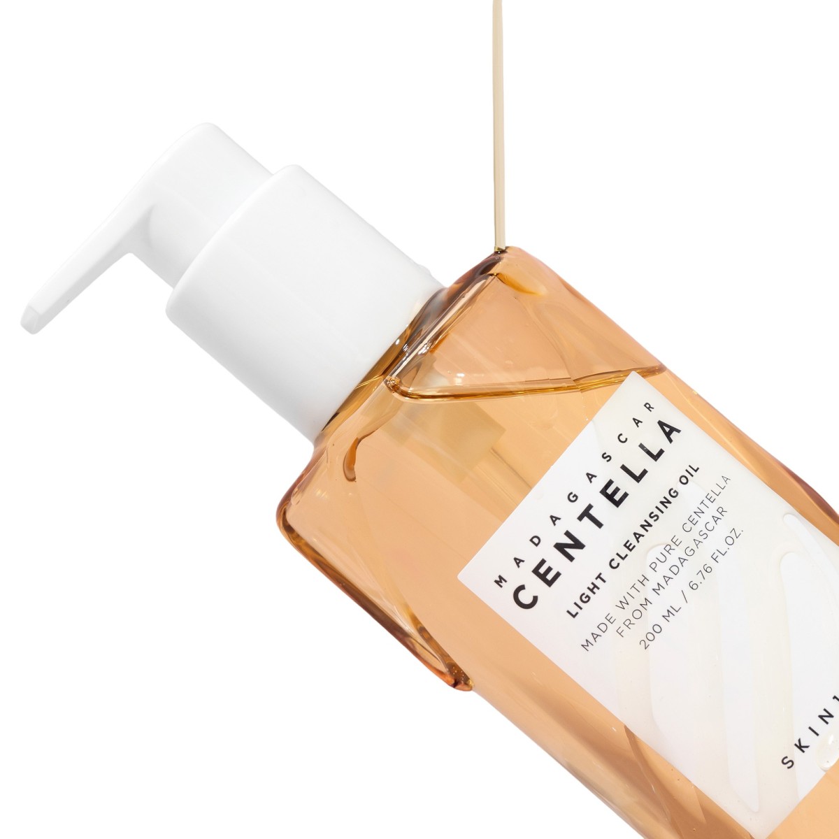 Centella Light Cleansing Oil · SKIN1004 | MiiN Cosmetics