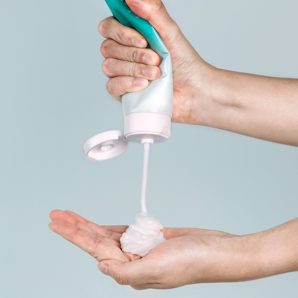 Low pH Facial Cleanser with Hyaluronic Acid for Sensitive Skin - Mizon | MiiN Cosmetics