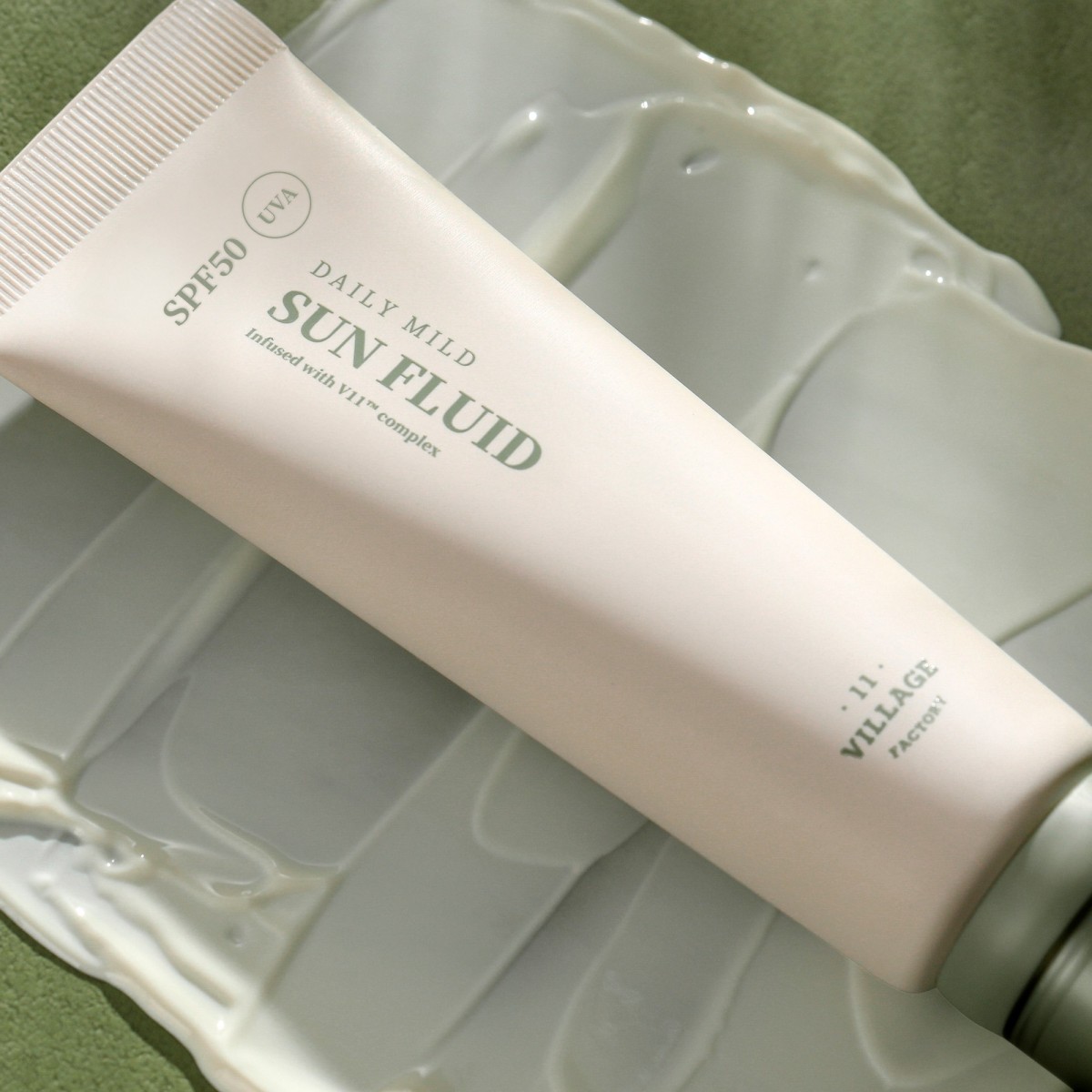 Protector solar Daily Mild Fluid · Village 11 | MiiN Cosmetics